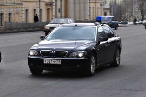 v-dtp-popal-avtomobil-pomoshhnika-prezidenta